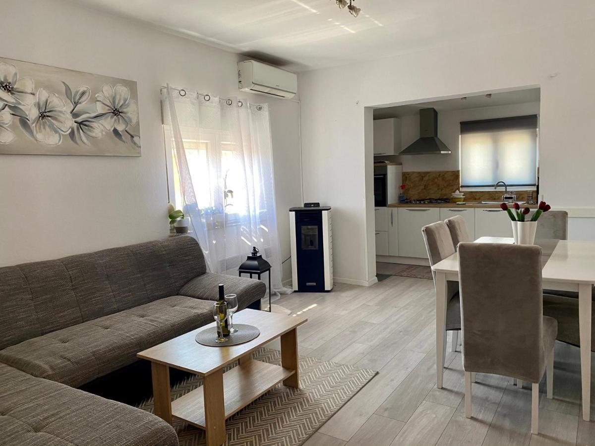 자다르 Apartman Ivica 아파트 외부 사진